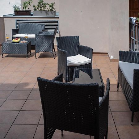 White Swan Boutique Apartments Прага Екстериор снимка