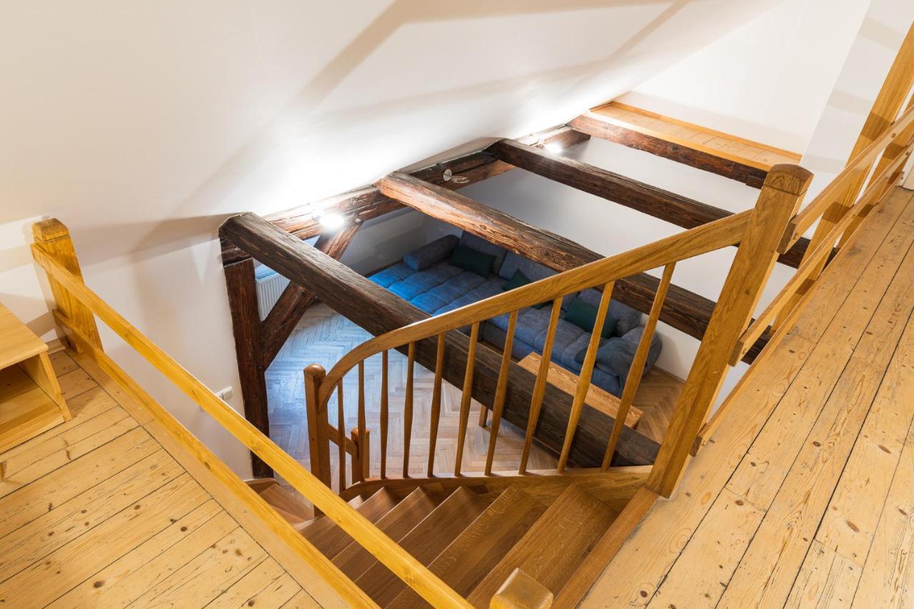 White Swan Boutique Apartments Прага Екстериор снимка
