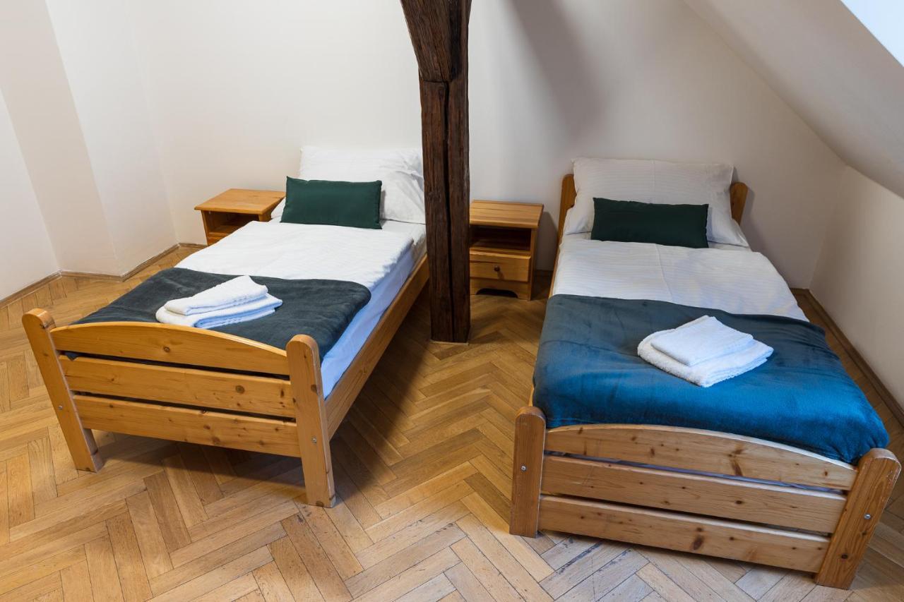 White Swan Boutique Apartments Прага Екстериор снимка