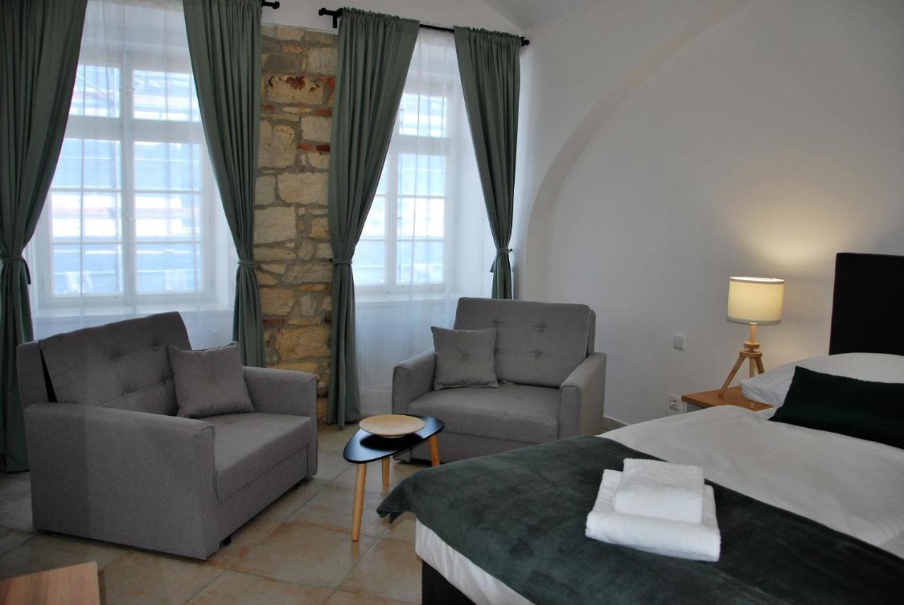 White Swan Boutique Apartments Прага Екстериор снимка