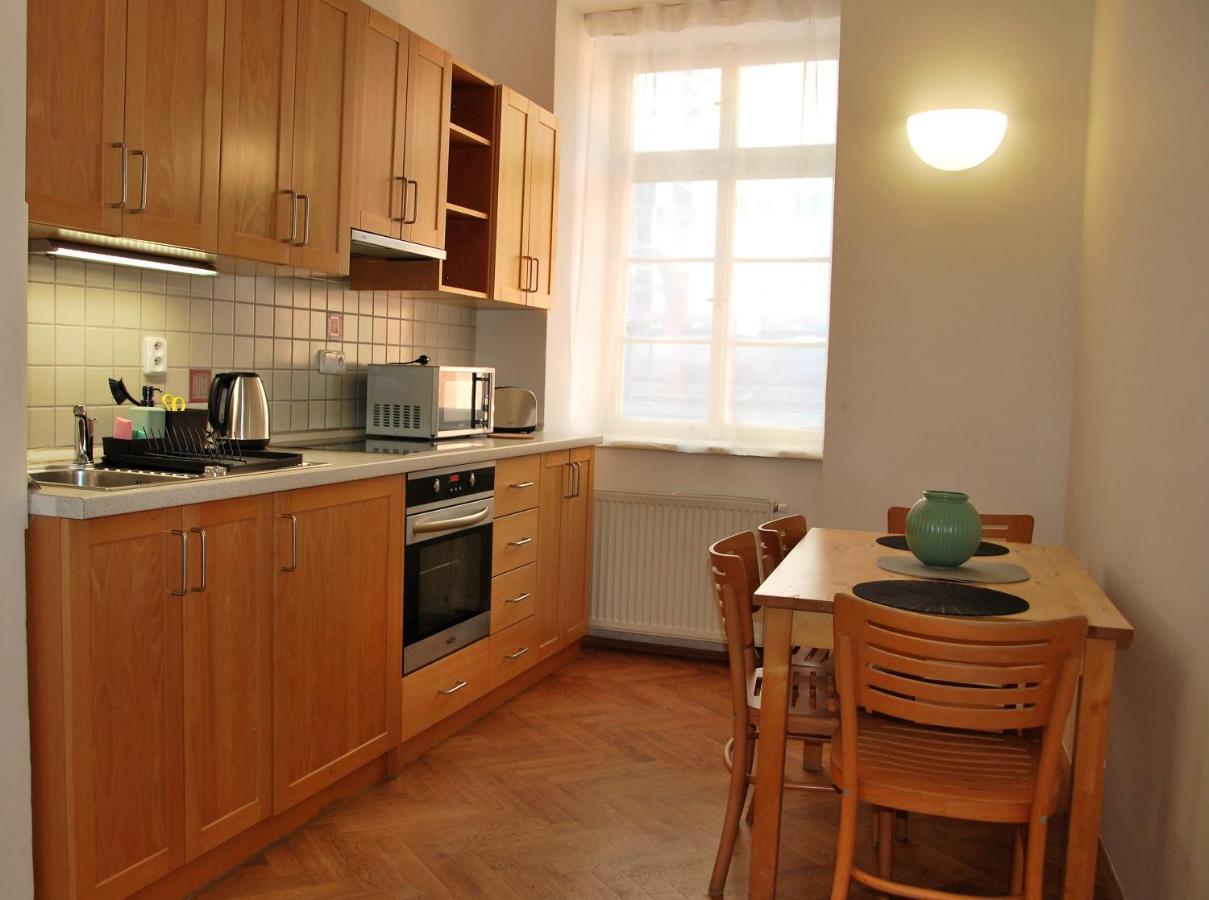 White Swan Boutique Apartments Прага Екстериор снимка