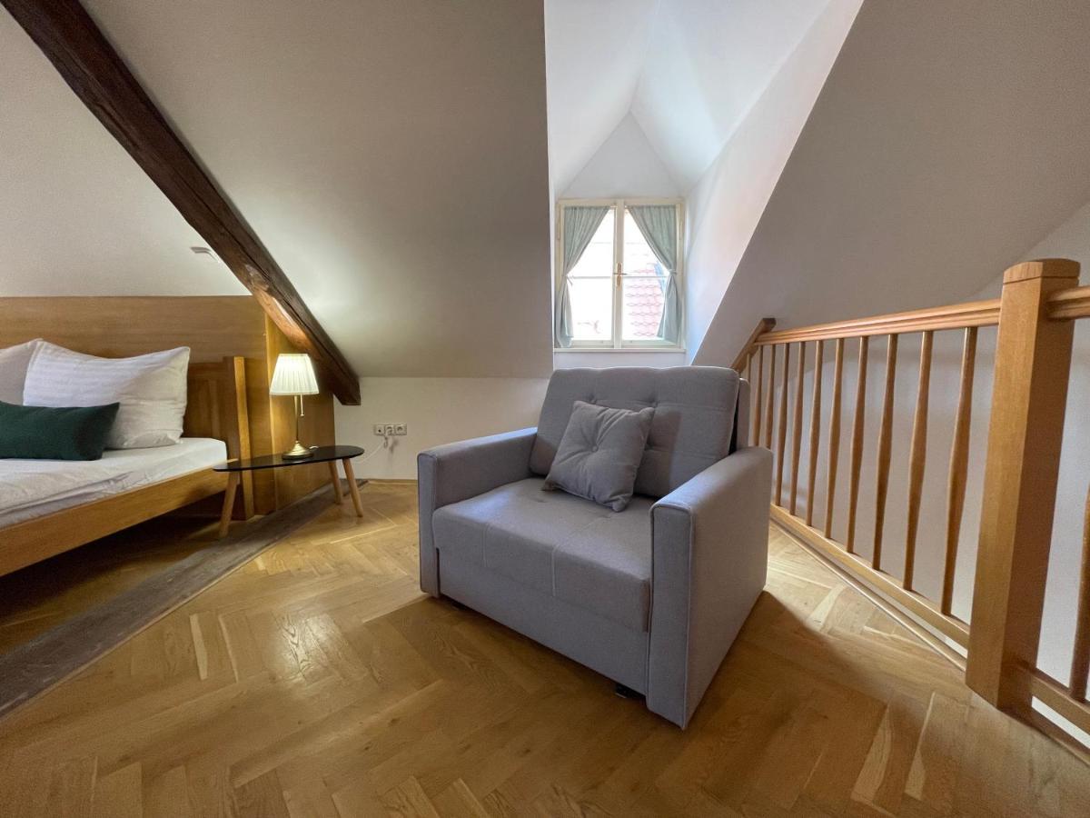 White Swan Boutique Apartments Прага Екстериор снимка