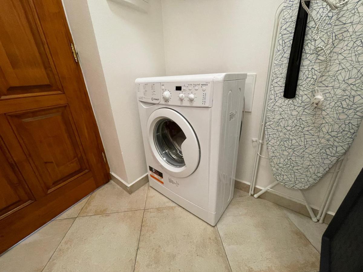 White Swan Boutique Apartments Прага Екстериор снимка