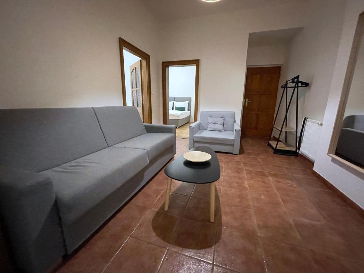 White Swan Boutique Apartments Прага Екстериор снимка